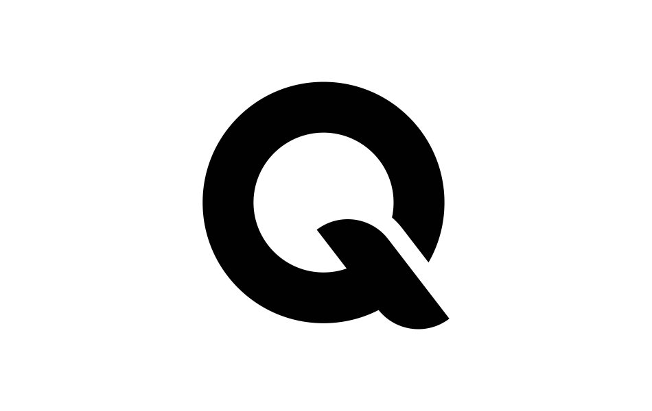 Q letter logo 3 scaled